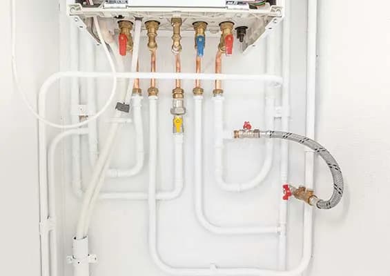 Czy można zabudować rury gazowe? Sprawdź zasady i bezpieczeństwo