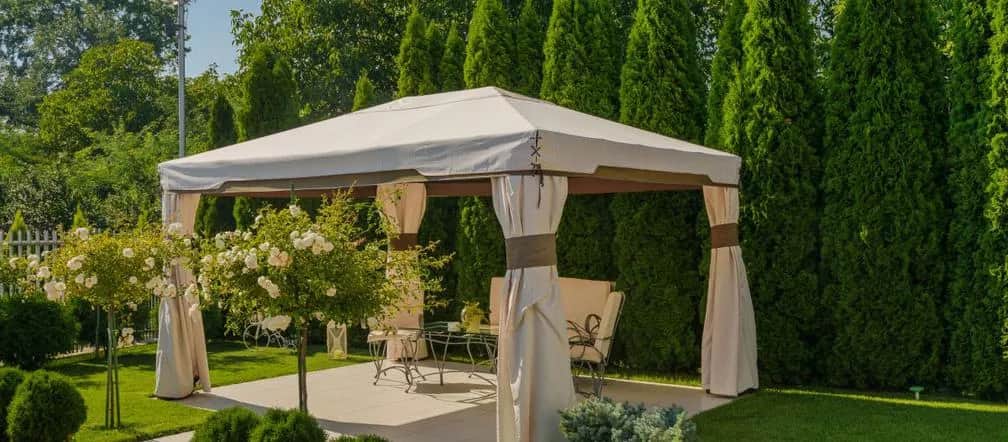 Jaki pawilon ogrodowy kupić, aby uniknąć rozczarowania?